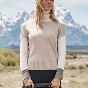 Garnet Hill Beautiful Color Block Sweater SIZE XS